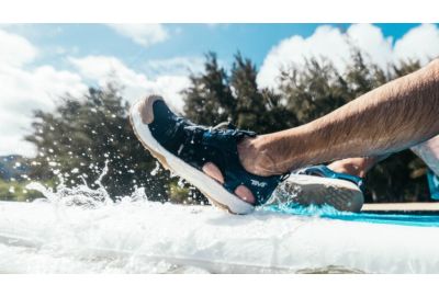 戶外戲水穿搭指南：溪邊、遊艇趴、露營、輕旅行怎麼穿最舒服