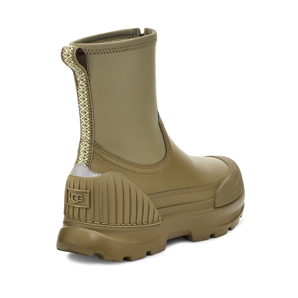 時雨 8766c182-eade-4c93-9c99-